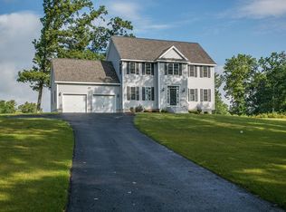 20 Pond View Dr, Clinton, MA 01510