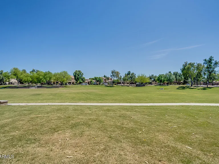 4711 E Buckboard Ct — Photo 53