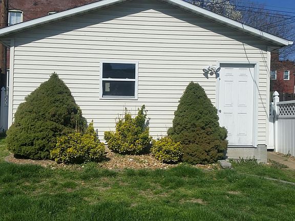 2nd image of 2927 S 18th St