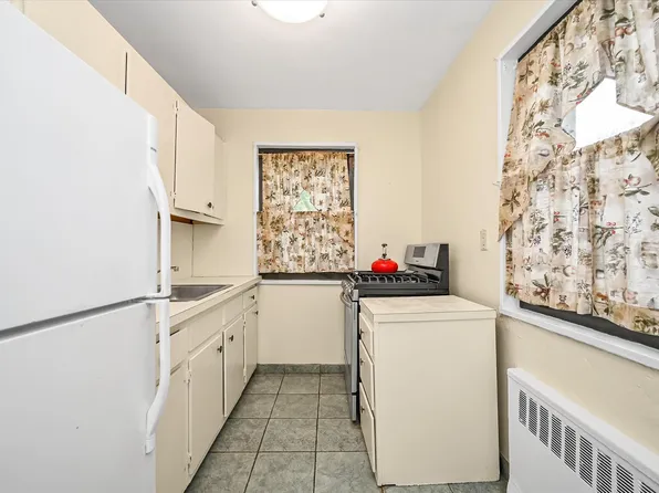 16-01 160th Street image 8 of 17