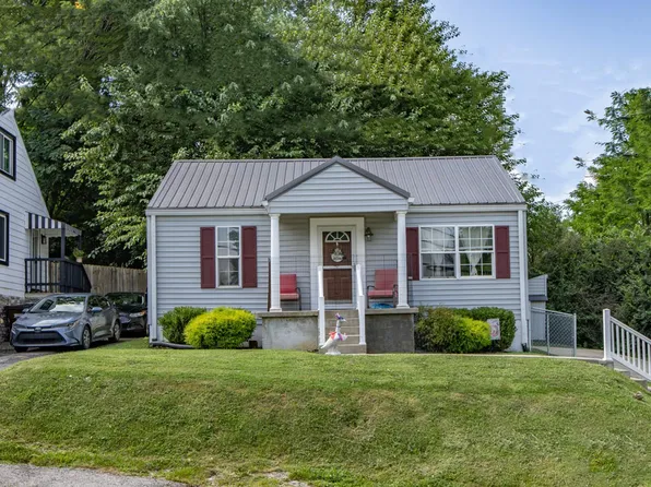 1956 Cypress St, Paris, KY 40361