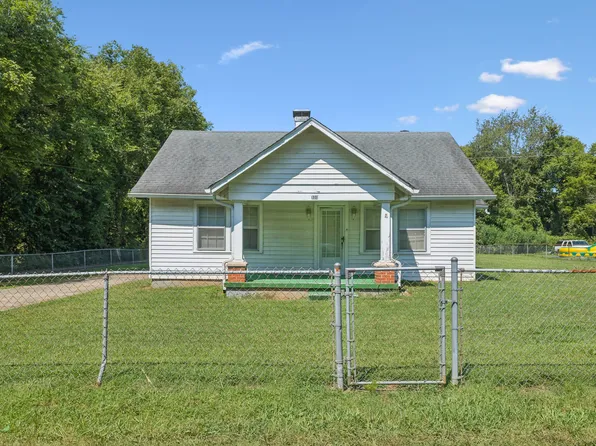 110 Woodcraft Dr, Murfreesboro, TN 37127