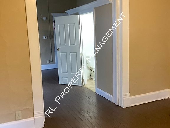5th image of 913 Linwood Ave #913