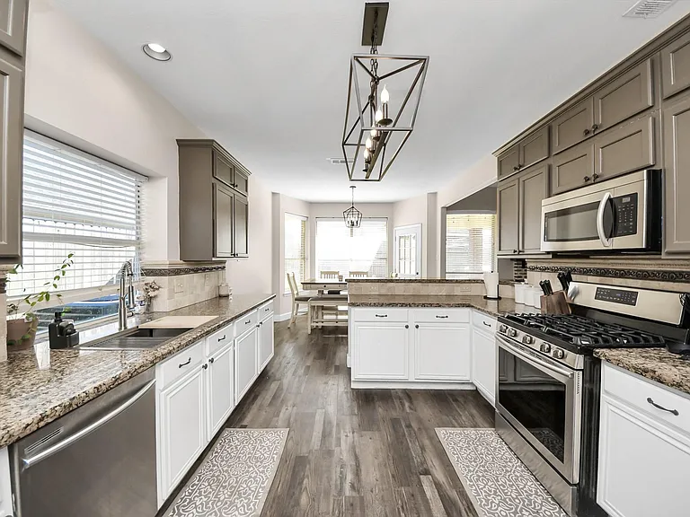 10514 Ravens Way — Photo 16
