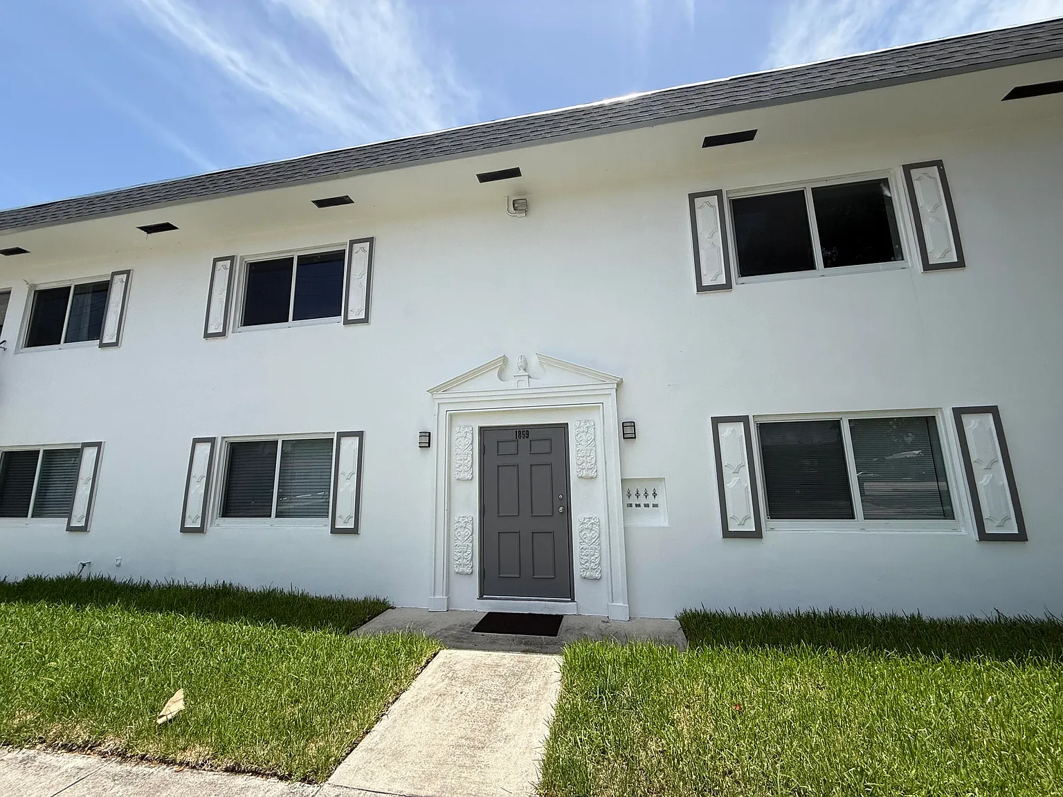 2 bed, 2.0 bath, $2,250 — Photo 2