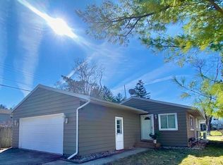 1131 Wolf Ct, East Lansing, MI 48823