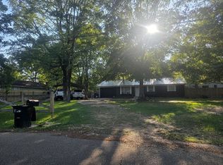 1011 Taylor Rd, Crystal Springs, MS 39059