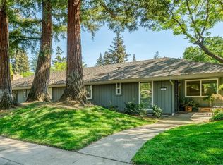 2498 American River Dr, Sacramento, CA 95825
