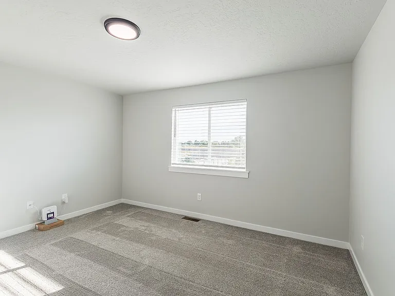 2640 N Silver Wolf Ave — Photo 37