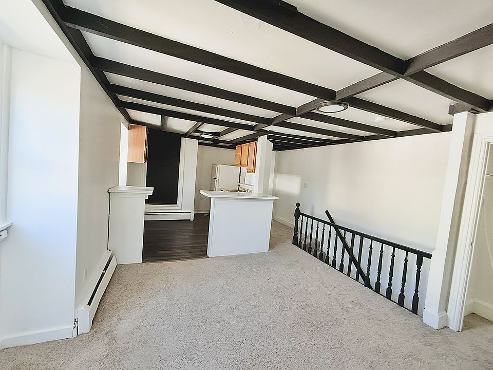 1st image of 443 Harris St Floor 2