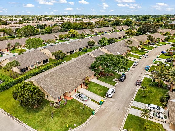4th image of 9663 NW 76th Street