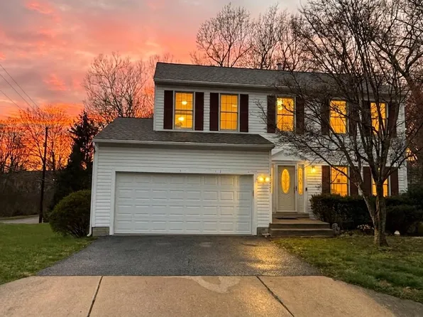 18500 Gingerbread Ln, Gaithersburg, MD 20877