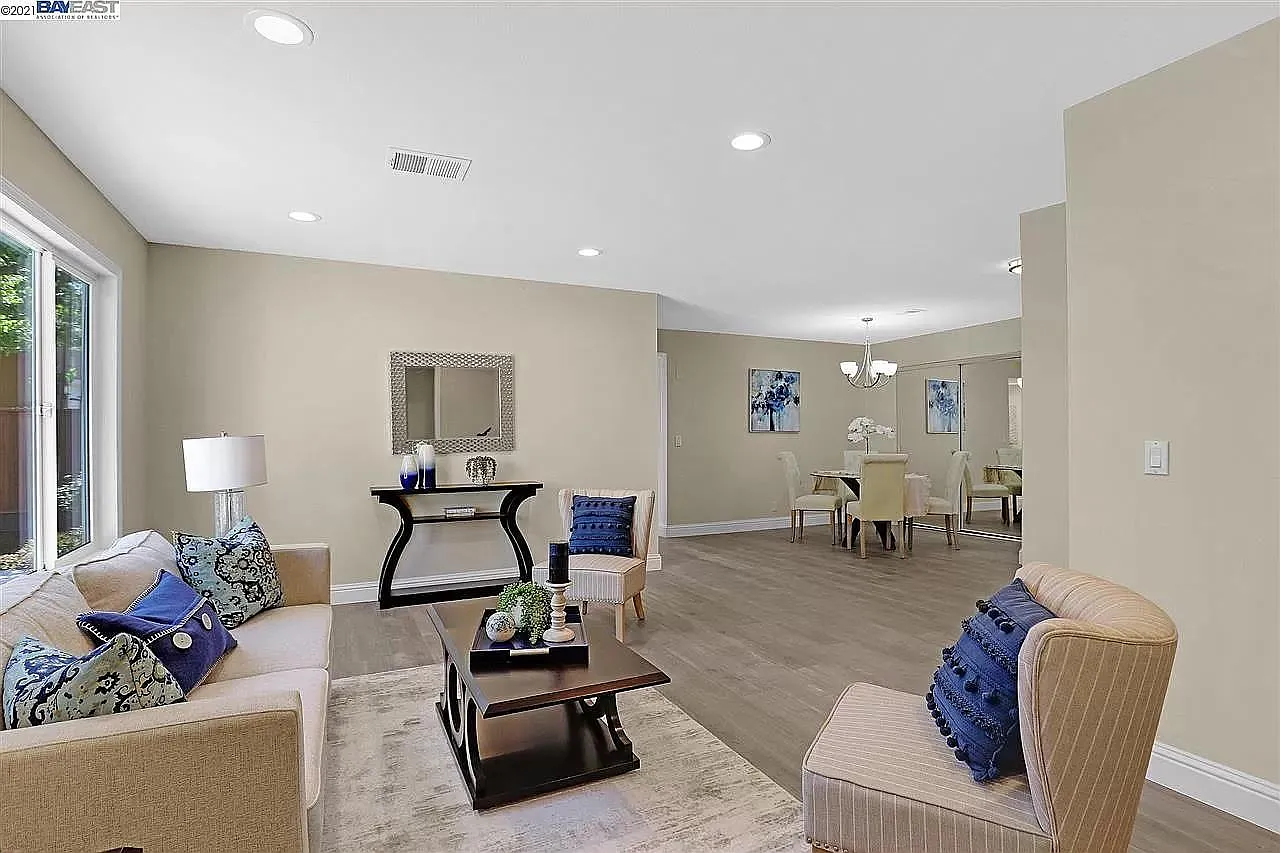 7325 Sedgefield Ave — Photo 4