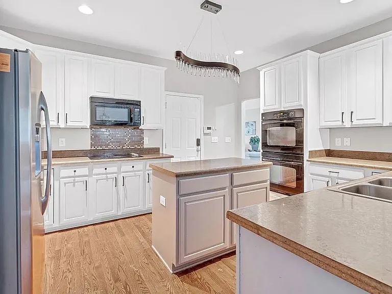 5077 Stonewood Pines Dr — Photo 5