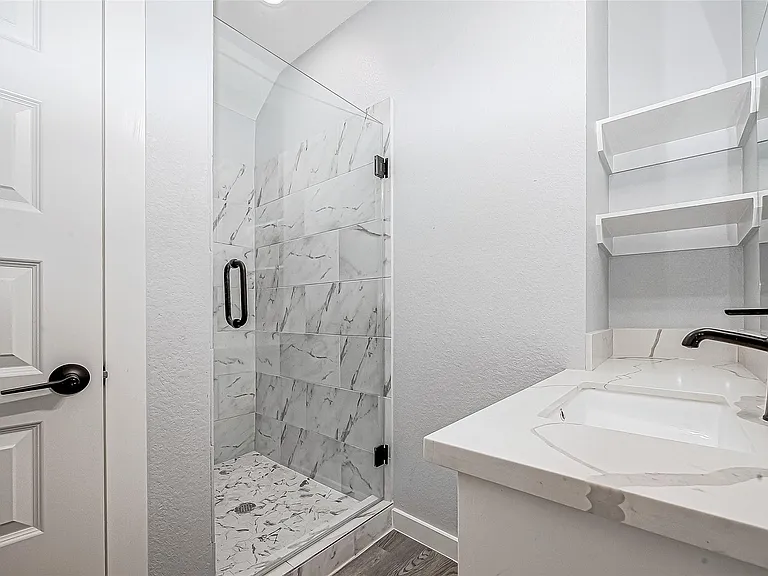 6725 Avenue K #B — Photo 22