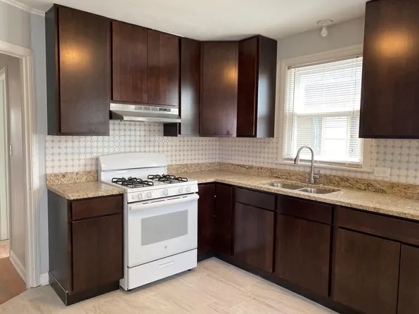 6114 N Meade Ave #2, Chicago, IL 60646