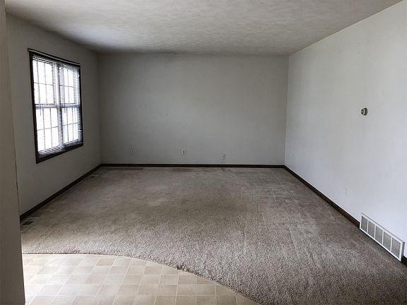 5th image of 254 Church Street Ct