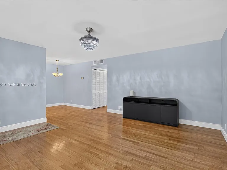 2870 NE 14th Street Cswy #203C — Photo 3
