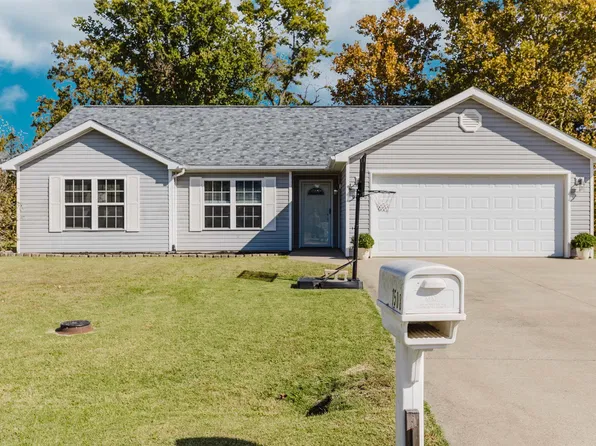 1508 Hawkeye Ct, Carterville, IL 62918