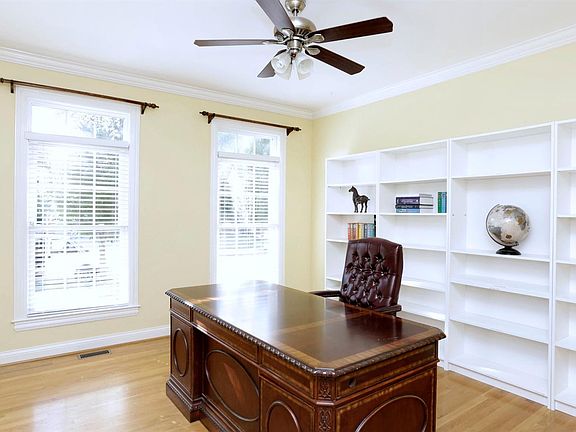4th image of 2177 Carolina Ln