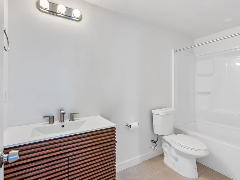 3218 S Hollow Way — Photo 30