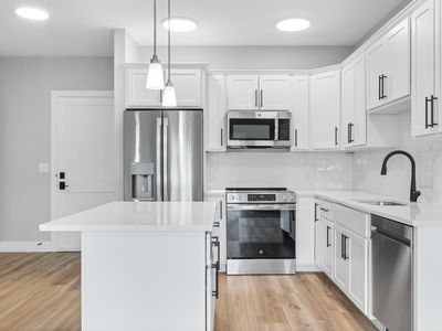 300 Harbour Close #K, New Haven, CT, 06519