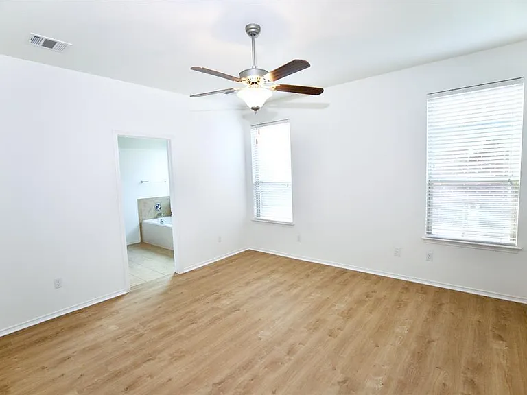 264 Vermillion Marble Trl — Photo 6