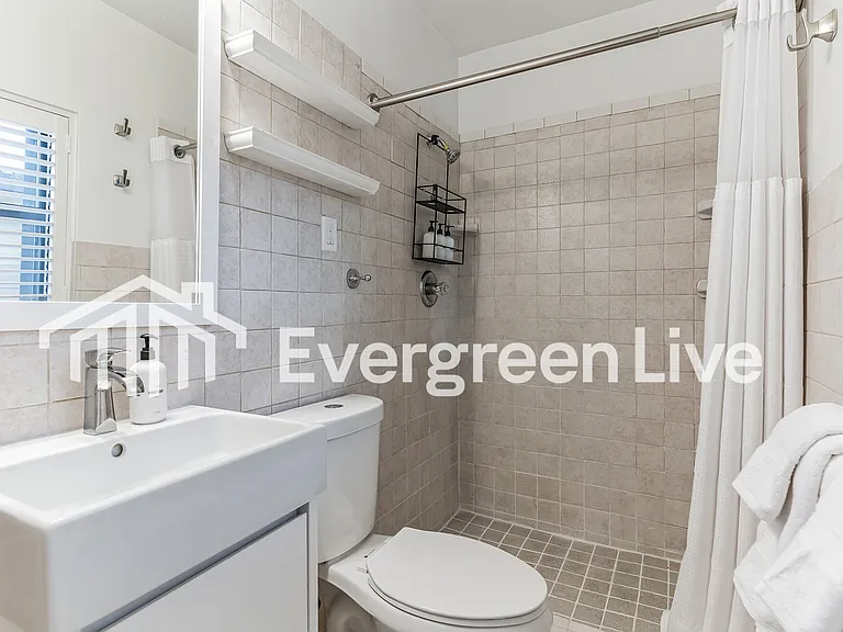 1428 NE 17th Ave — Photo 15