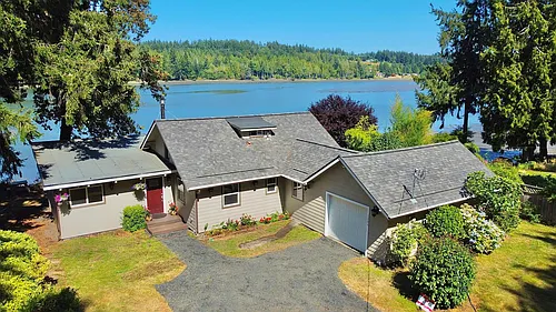1304 Madrona Beach Rd NW Photo 1