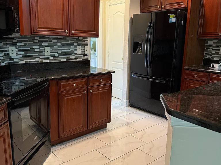 8994 Aegean Cir — Photo 9