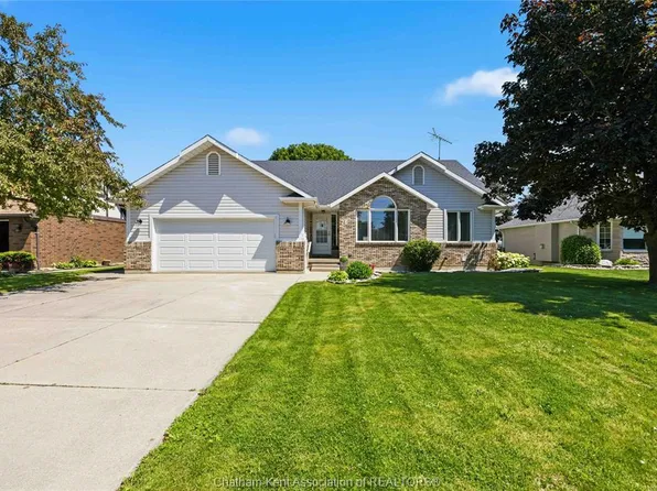 76 McKee Rd, Chatham Kent, ON N8A 5G3