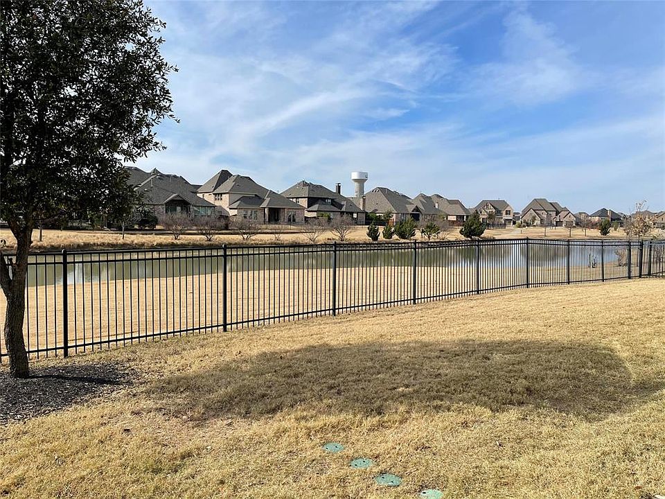 2nd image of 1310 Cypress Creek Way