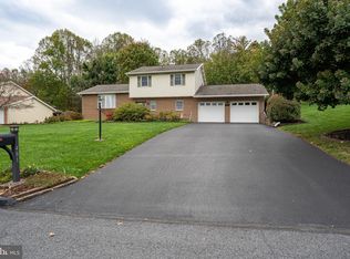 481 San Remo Pl, Lewisberry, PA 17339