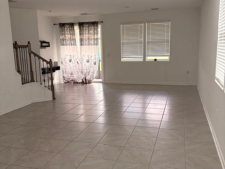 26 Seaport Breeze Rd — Photo 1