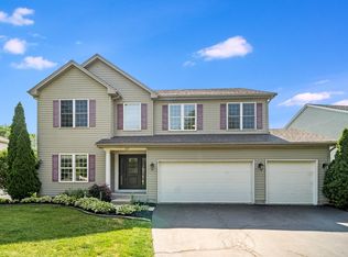 617 Ryan Way, Crystal Lake, IL 60012