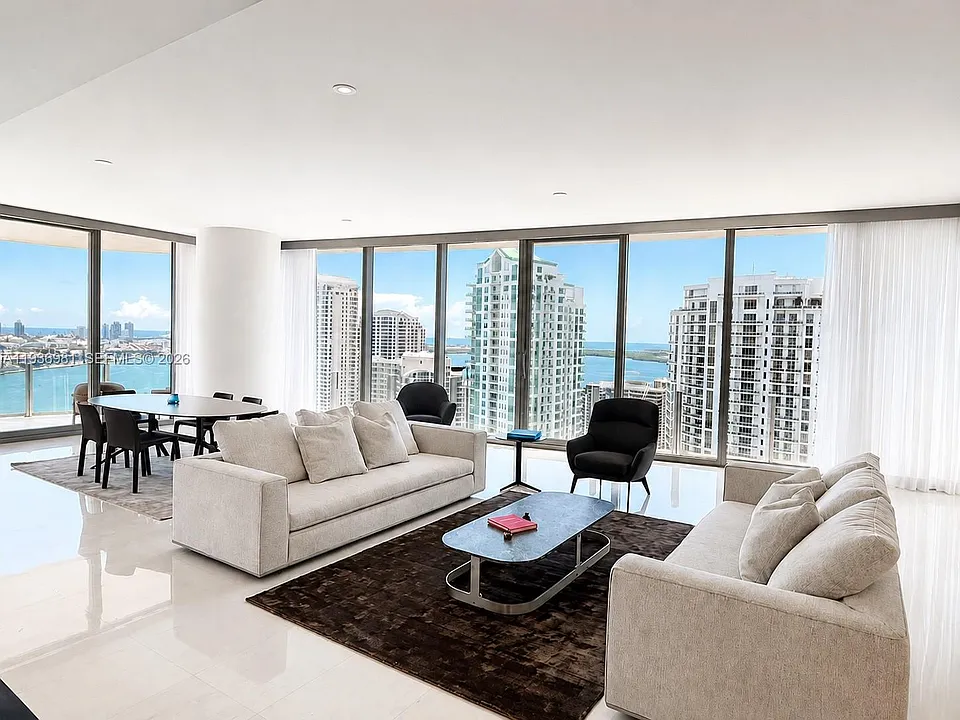 300 Biscayne Boulevard Way #3201