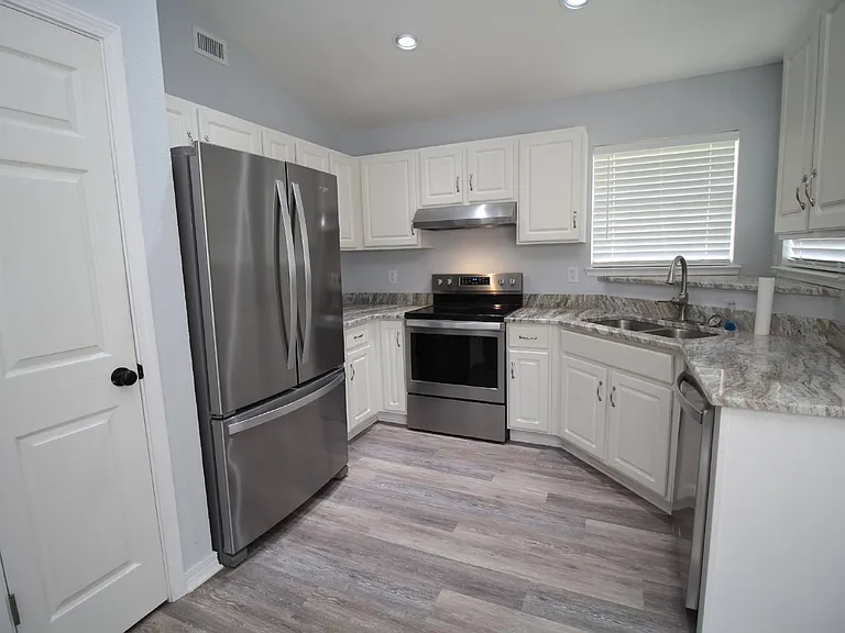 8508 Indian Oaks Pl — Photo 5