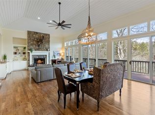 17 River Overlook Rd, Sapphire, NC 28774