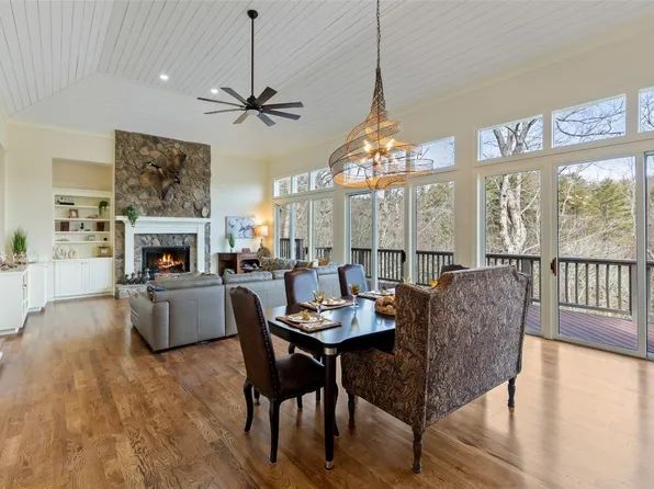17 River Overlook Road, Sapphire, NC 28774