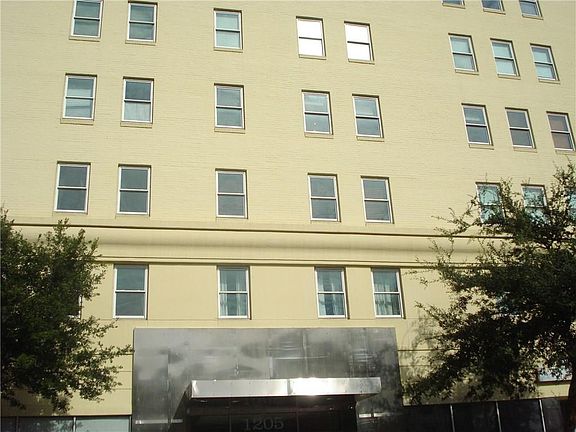 2nd image of 1205 St Charles Ave APT 1417