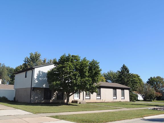 2nd image of 22314 Nixon Ave