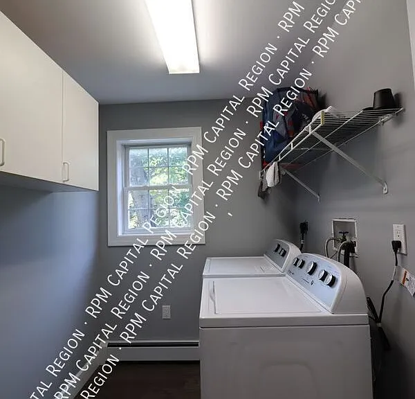 121 Lemont Ave — Photo 12
