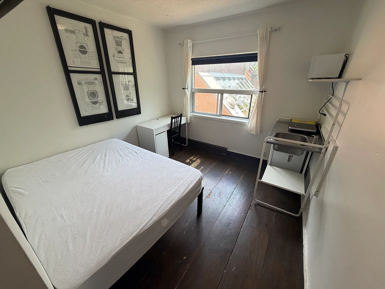 Studio, 200 sqft, $1,250 — Photo 3