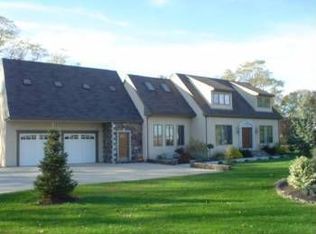322 Bristol Ferry Rd, Portsmouth, RI 02871