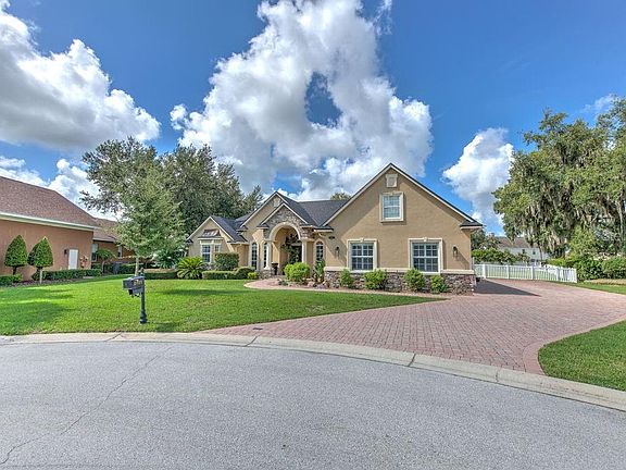 4th image of 2121 Southern Oaks Ln