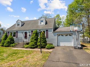 4 Bowen Road, North Haven, CT 06473