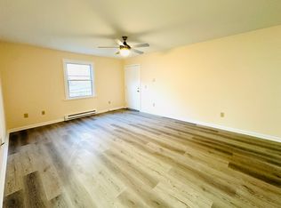 70 Pond Meadow Rd #1, Ivoryton, CT 06442