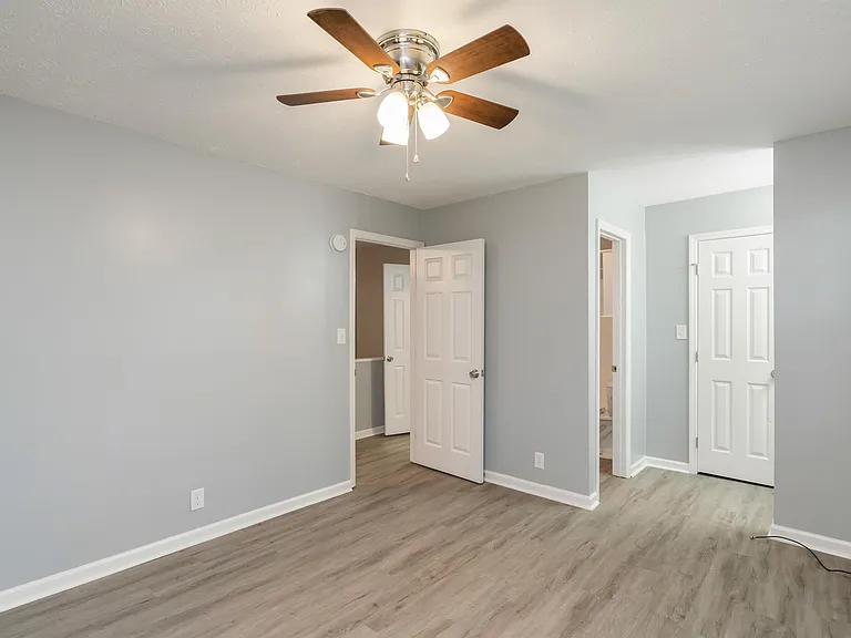 9104 Cedarpark Ln #C — Photo 3