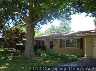 2208 Pond St, Urbana, IL