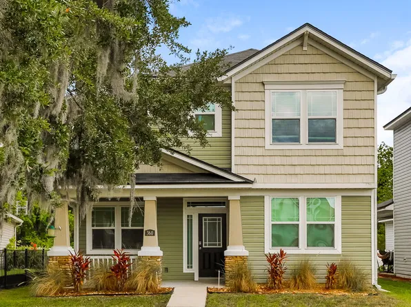 360 Vineyard Ln, Orange Park, FL 32073